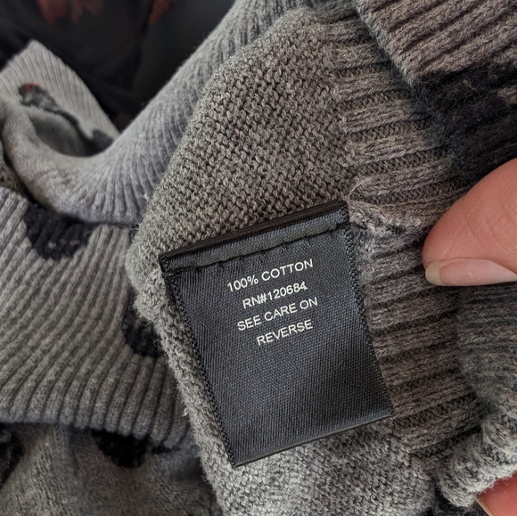 Torrid gray skull sweater size 2 - Picture 2 of 5